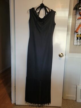 Vintage Black Sleeveless Evening Dress with Fringe